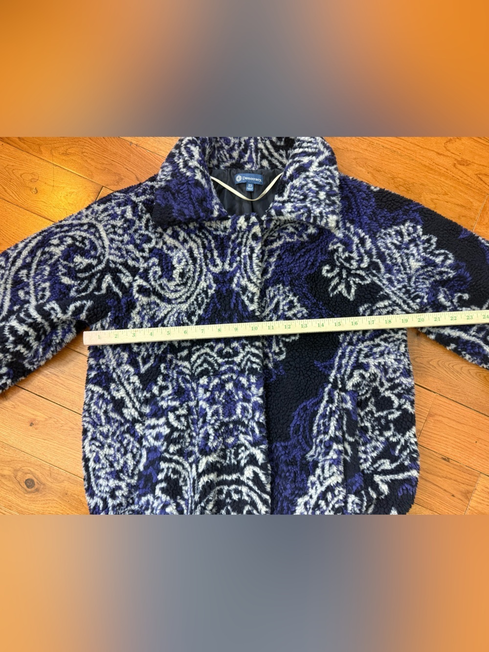 Democracy Raglan Fleece Bomber Jacket - Picture 7 of 9